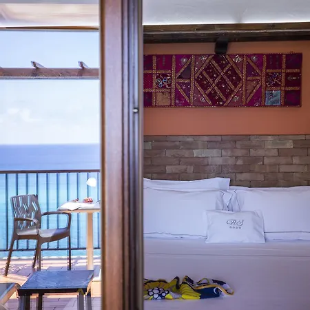 Rocca Della Sena Hotel 4*