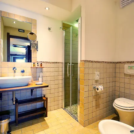 Rocca Della Sena 호텔