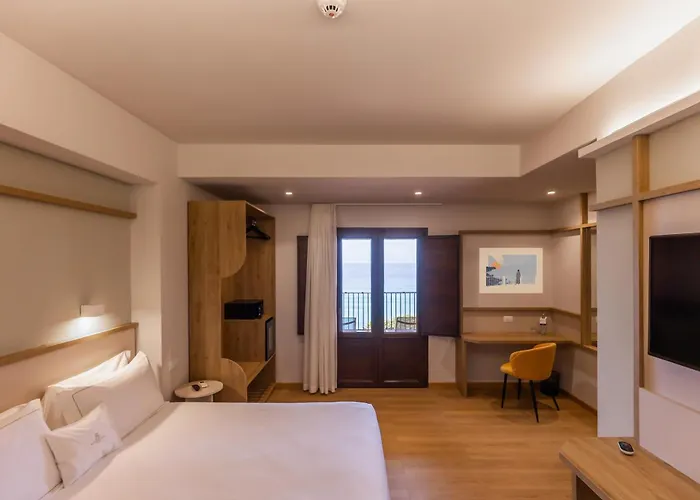 Rocca Della Sena Hotel 4*