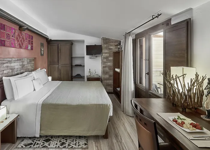 罗卡德拉塞纳酒店 特罗佩阿