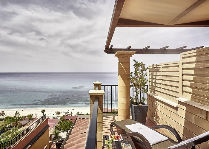 罗卡德拉塞纳酒店 酒店