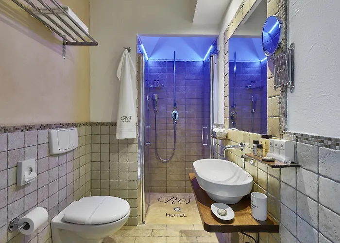 罗卡德拉塞纳酒店 4*