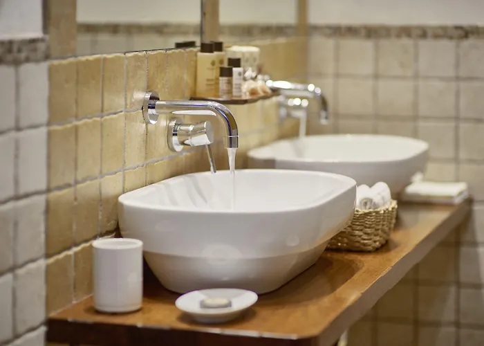 罗卡德拉塞纳酒店 4* 特罗佩阿